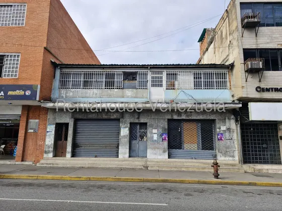 Local Comercial En Venta Av Bolivar Alto Trafico Dos Niveles Estef 26-20481