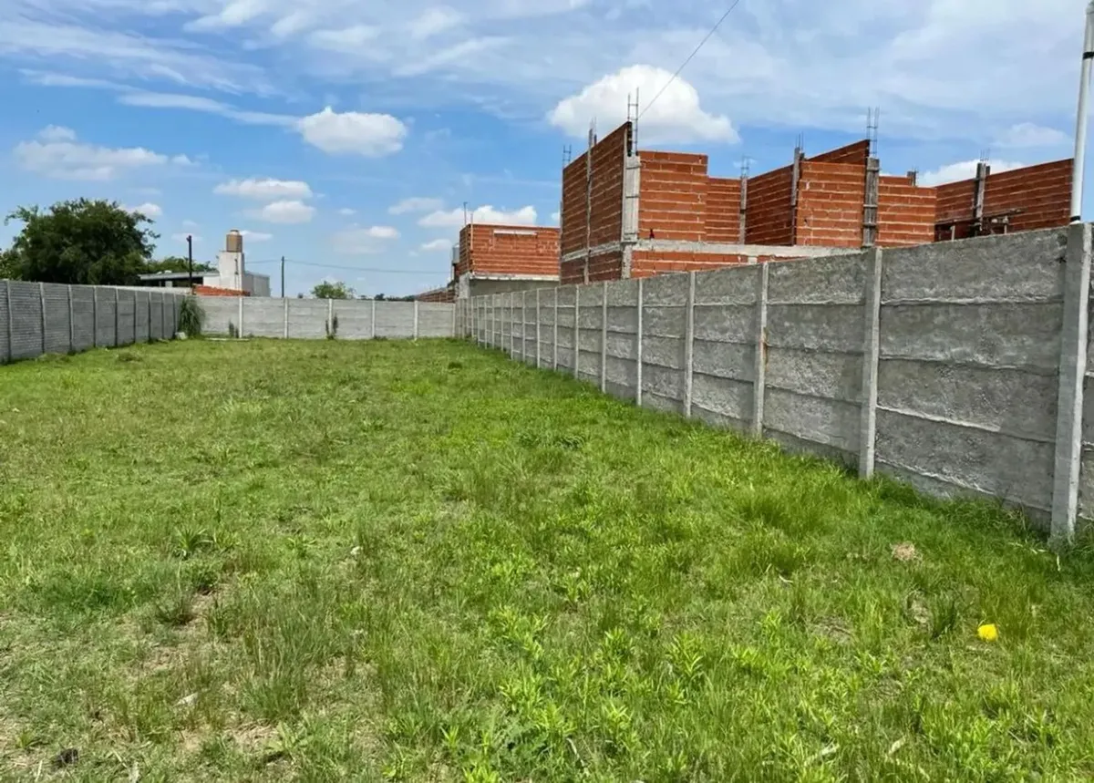 Lot for Sale in Guernica