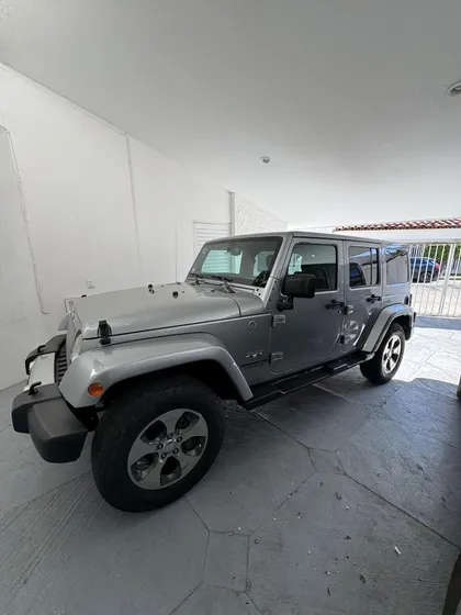 Jeep Wrangler 3.7 Unlimited Sahara 3.6 4x4 At