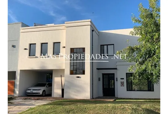 Casa En Venta En Hudson Chico 5 Ambientes