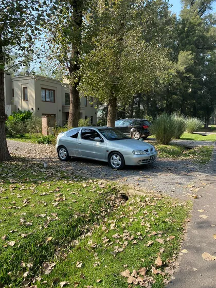 Renault Megane 1.6 Coupe 110hp