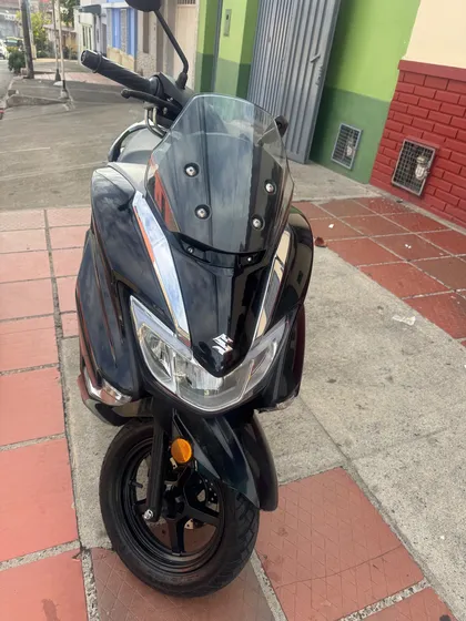 Suzuki Burgman Fi