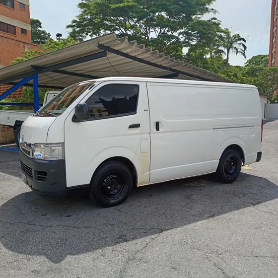 Toyota Hiace Sincrónico