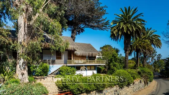 Casa Familiar A Una Cuadra De La Playa De Zapallar
