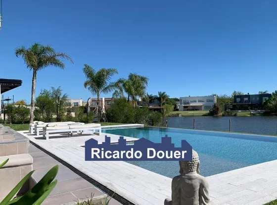 Casa  En Venta En El Cantón, Escobar, G.b.a. Zona Norte