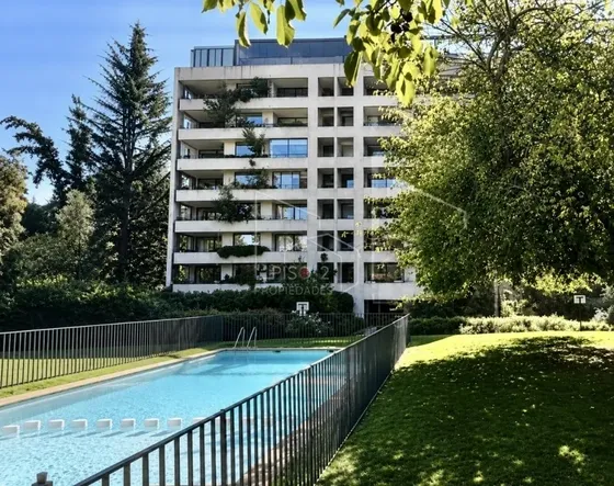 Departamento En Las Condes, 2 Estacionamientos
