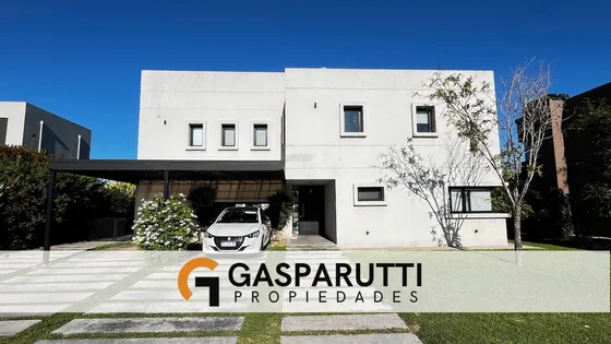 Casa En Venta A La Laguna En San Matías