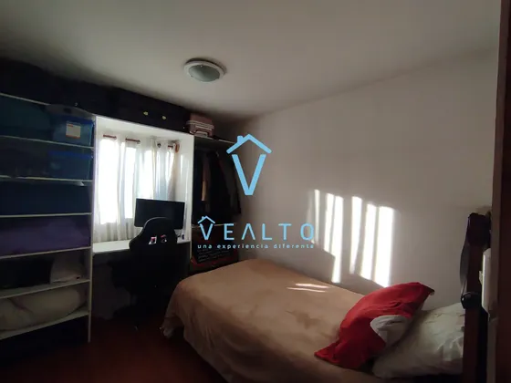 Casa Amplia De 2 Pisos En Venta Cercano A Metro