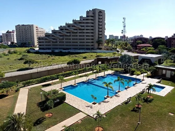 Fa Alquiler En El Conjunto Residencial Carenero 