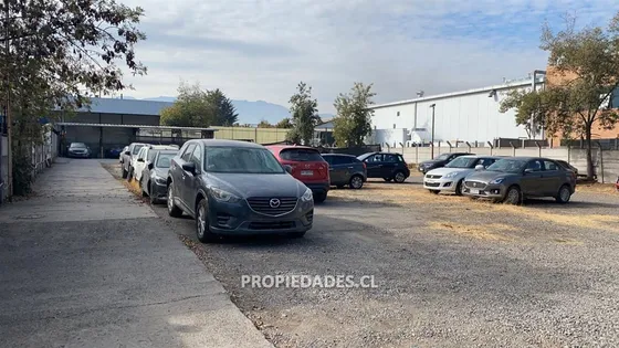 Estacionamiento En Arriendo En Huechuraba / El Rosal