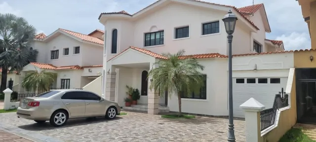 Casa En Alquiler En Loma Linda