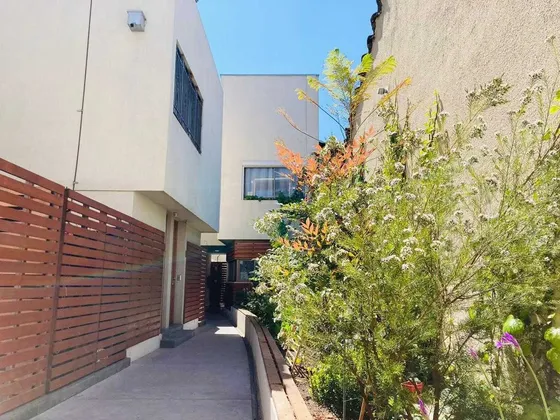 Hermoso Town House En Barrio Yungay (139023)