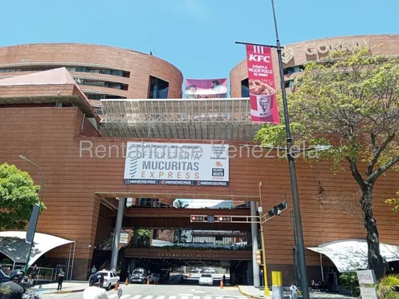 A La Venta Fondo De Comercio En Total Funcionamiento Y Actualizado En La Castellana, 25-18967