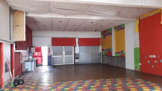 Local Comercial Sobre Peatonal Santa Teresita 