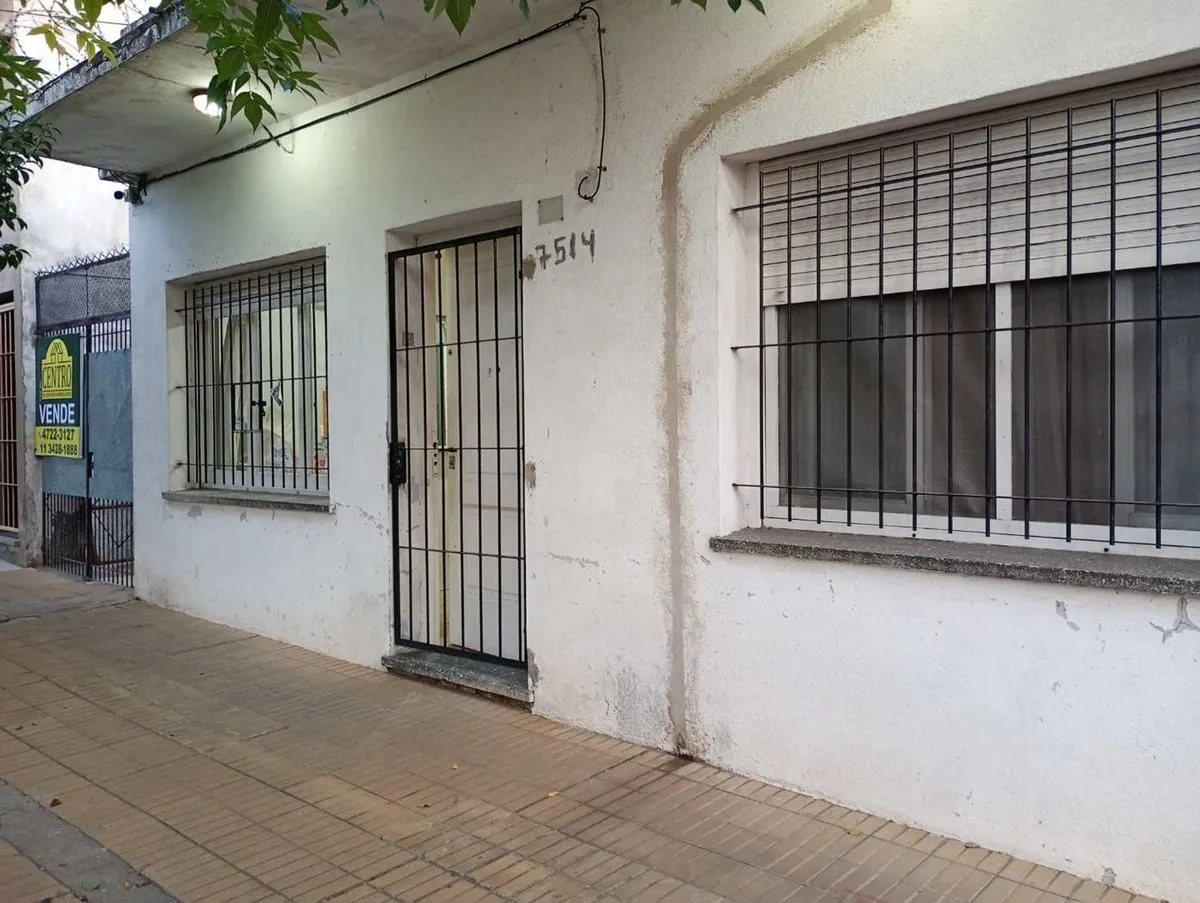 For Sale: PH with 3 Rooms in José León Suárez
