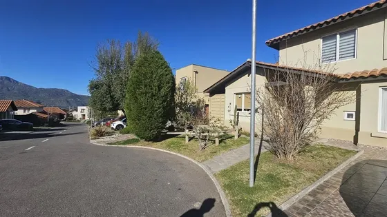 Hermosa Y Acogedora Casa En Condominio, Hacienda El Peñon.