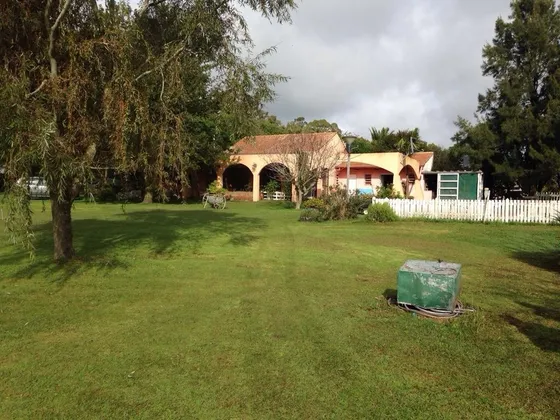 Casa Quinta Sobre 6500 Metros De Lote. Zona La Serranita.