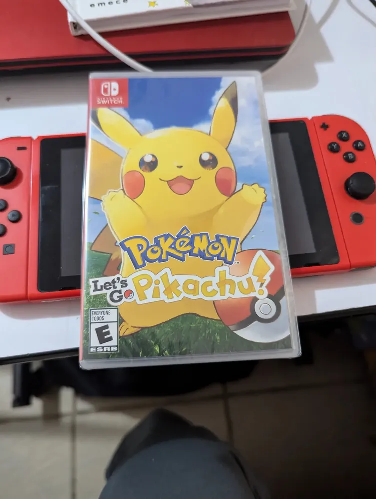 Pokemon Lets Go Pikachu Switch Midia Fisica Standard Edition