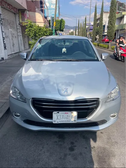 Peugeot 301 1.6 Allure Mt