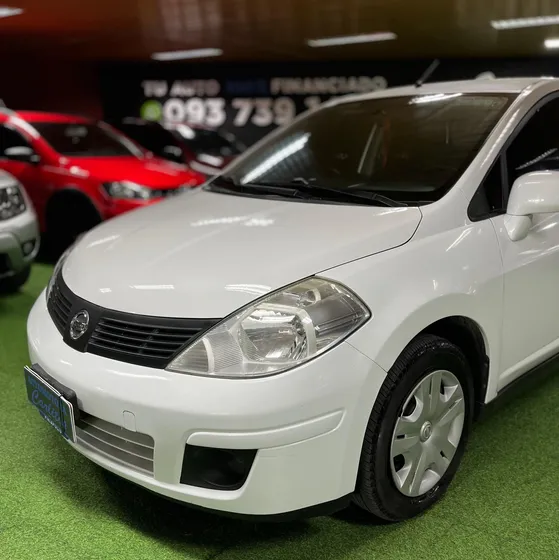 Nissan Tiida Hb Sedan