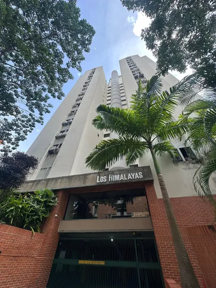 .amplio Apartamento En Venta Equipado El Bosque Con Planta Eléctrica