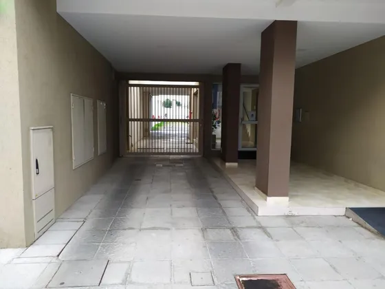 Cocheras En Venta Zelarrayan 961