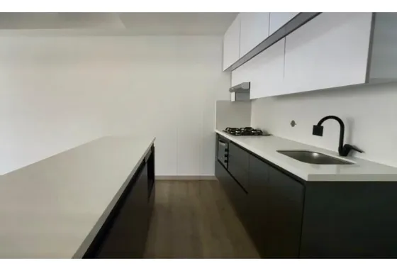 Venta De Apartamento En Envigado, Sector Loma De Los Mesa