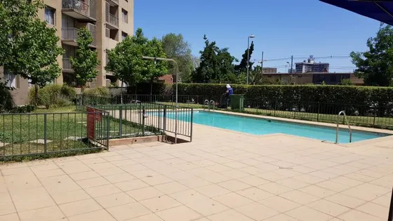 Las Rejas Con Alameda