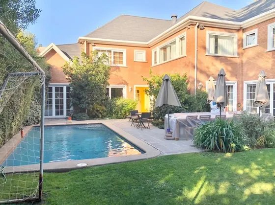 Casa En Venta En Lo Barnechea