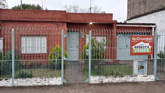 Venta Casa Oportunidad A Metros De Ruta 40 Con 4 Ambientes. Unica Imperdible