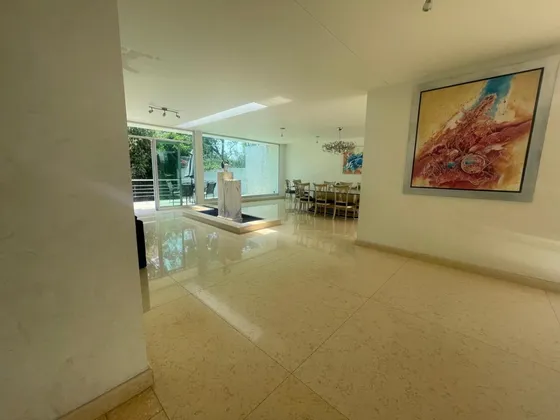Casa Con Alberca En Lomas De Virreyes. Un Piso