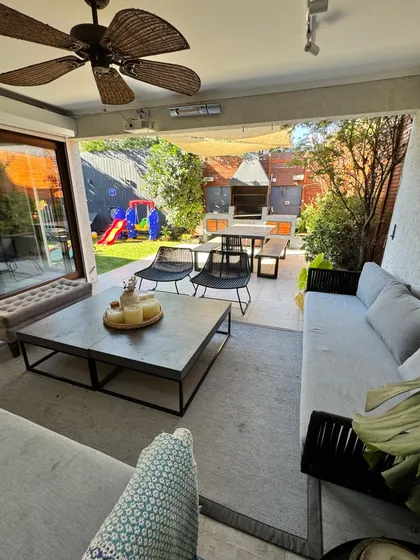 Acogedora Casa En Excelente Sector De Vitacura 