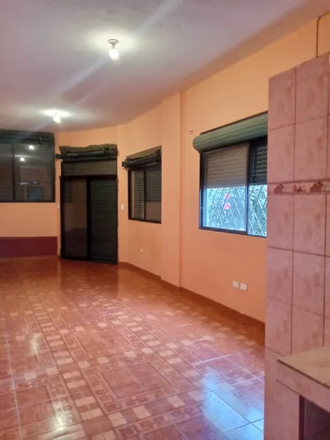 Arriendo De Minidepartamento En El Norte De Quito