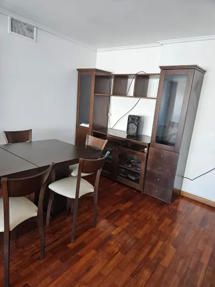 Departamento Tres Ambientes Muy Luminoso ,  Semi Amueblado, Impecable Estado, San Martin 654, Piso 9°  B 