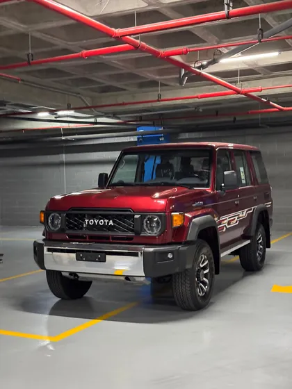 Toyota Land Cruiser Serie 76 Lx