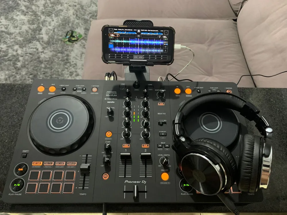 Controladora Pioneer Dj Ddj-flx4 Rekordbox Serato Djay Preto Preto