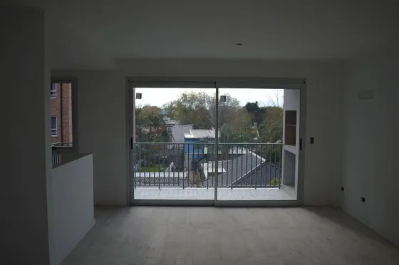 Departamento 3 Ambientes Con Balcón Y Parrilla Luminosos Y Espaciosos, -tigrevista Saenz Peña Tigre