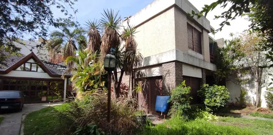 Casa 5amb C/quincho Y Pileta S/lote 16,66x36