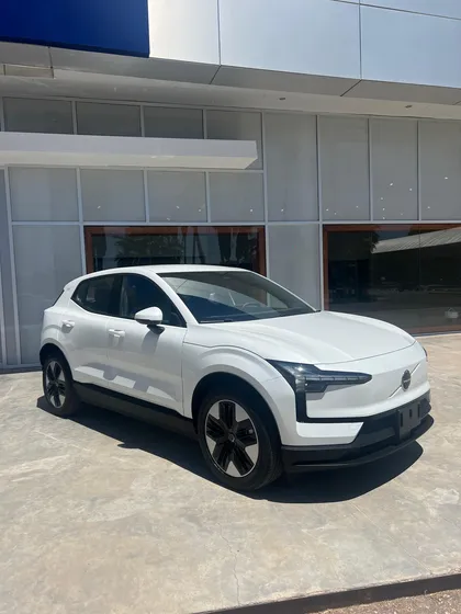 Volvo Ex30 0.0 Core E40 (405 Km)