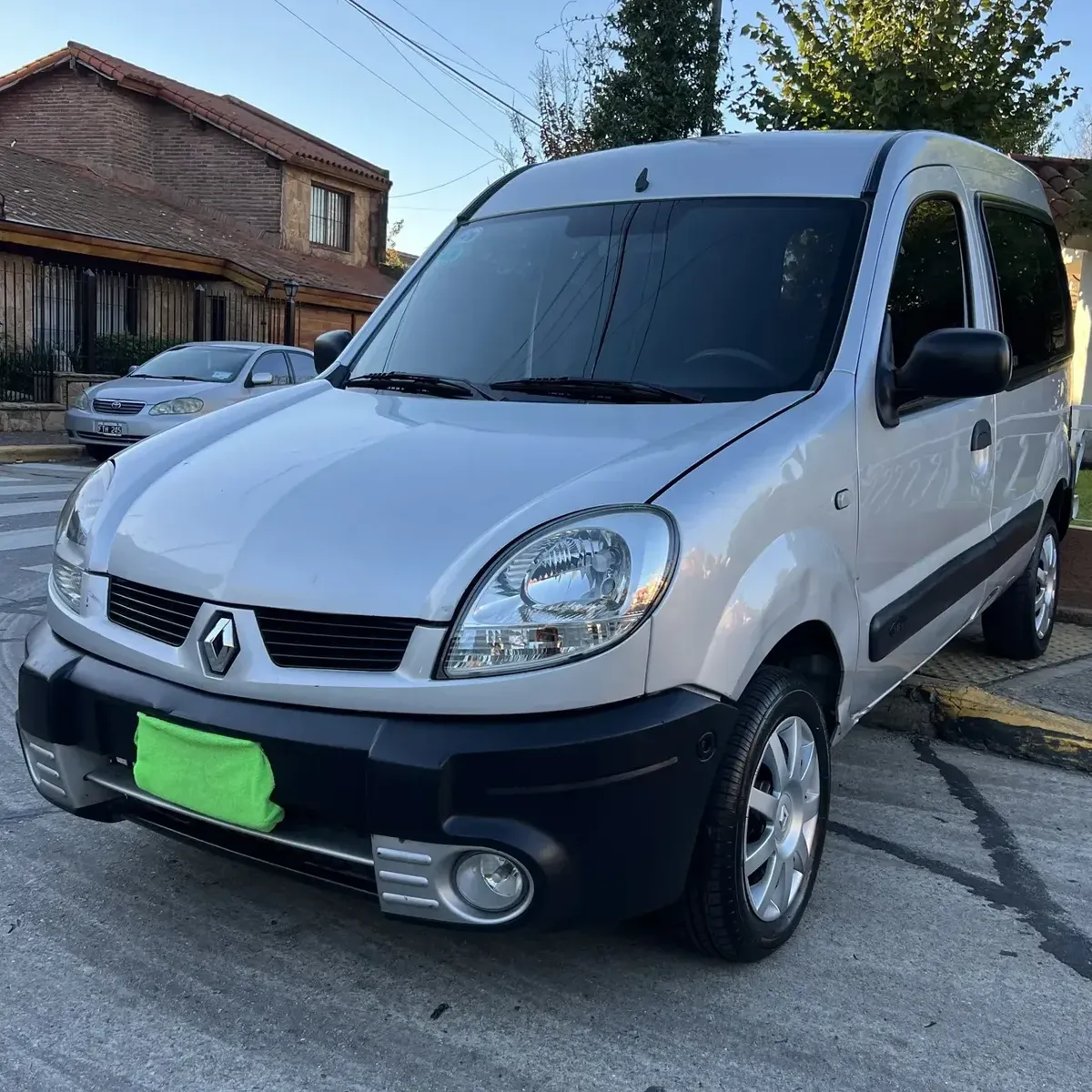 Renault Kangoo Comfort 1.6 CD AA DA SVT  1PL (600KG