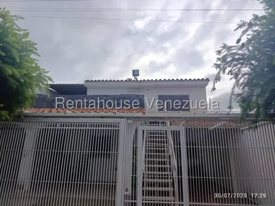 Maritza Lucena Alquila Cómodo Anexo Tipo Apartamento Estudio, Cocina Empotrada, Con Tope A Gas, A/a, Con Cama Matrimonial, Tanque De Agua,