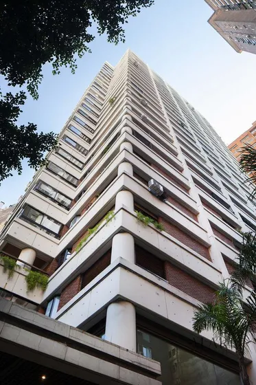 Increible Semipiso Con Cochera Y Dependencia En Torres Las Américas Palermo.- En Venta