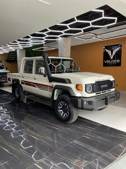 Toyota Lc 79