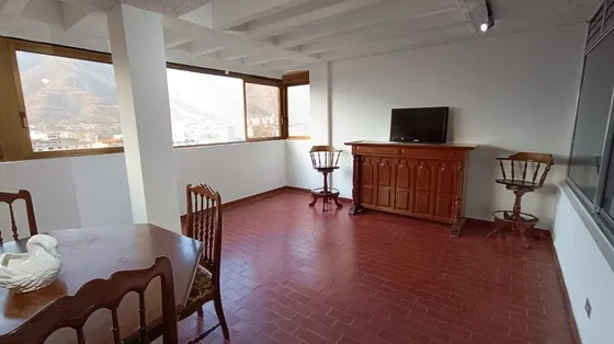 Alquiler Apartamento En La Urbina 2h, 1b, 1pe