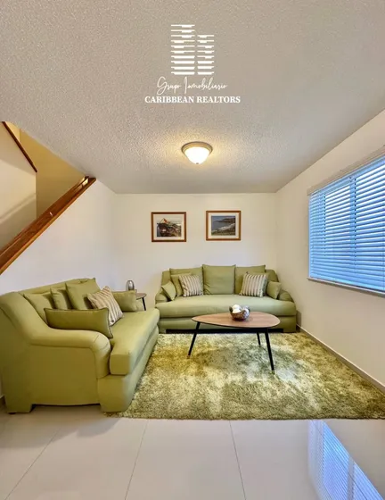 El Alquiler Acogedor Town House, Ubicado En El Conjunto Residencial Porlamar Villas