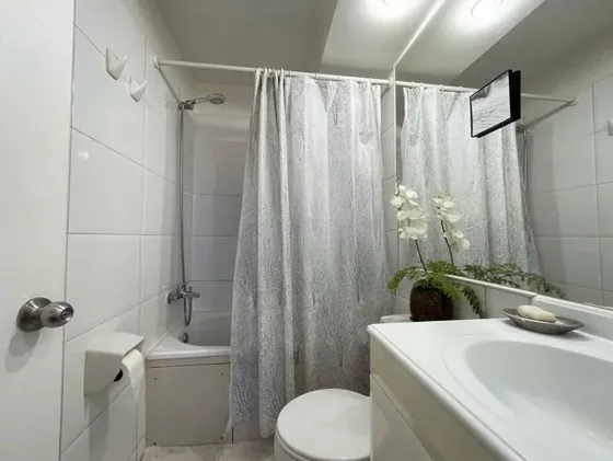 Departamento En Venta De 2 Dorm. En Santiago