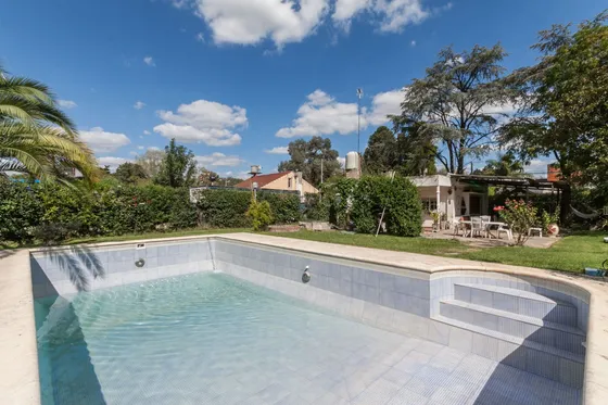 Quinta Doble Lote 1800 M2,c/pileta-parrilla,ezeiza