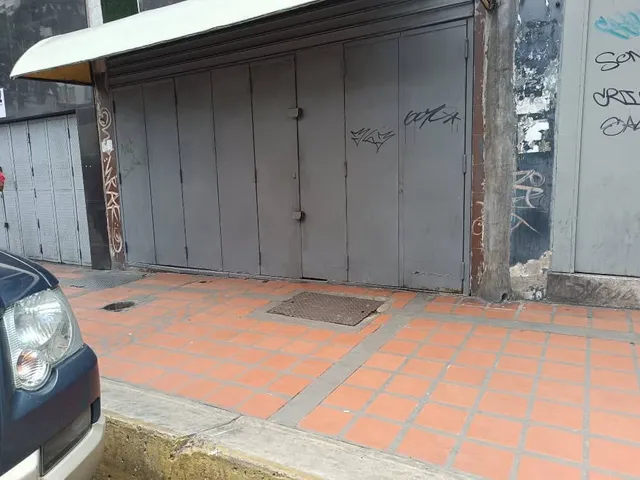 Alquiler De Local La Candelaria Pie De Calle. Solo Cliente Directo. (r.o)