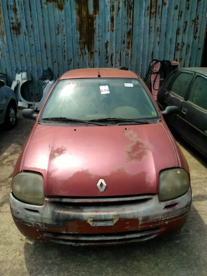 Renault Clio 1.0 16v Authentique 5p