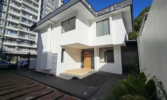 Casa Comercial Centro De Concepción